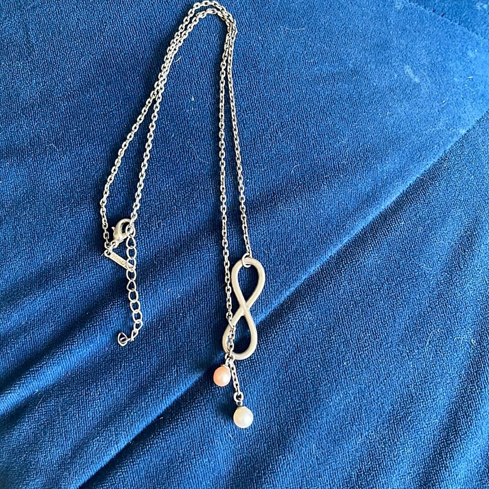 Vantel Pearl necklace